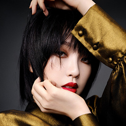 ​YSL圣罗兰美妆品牌挚友 虞书欣